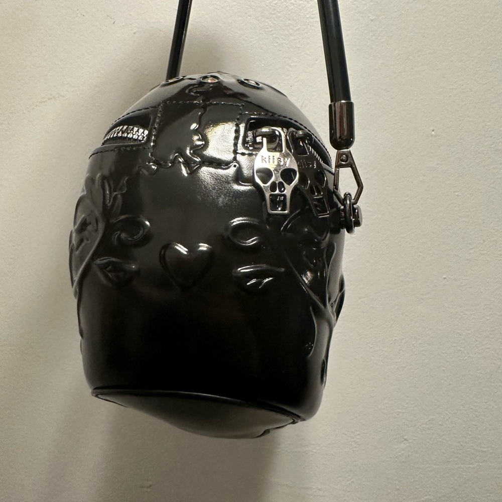 Black Skull Design rhinestone Bag - Picture 6 of 9